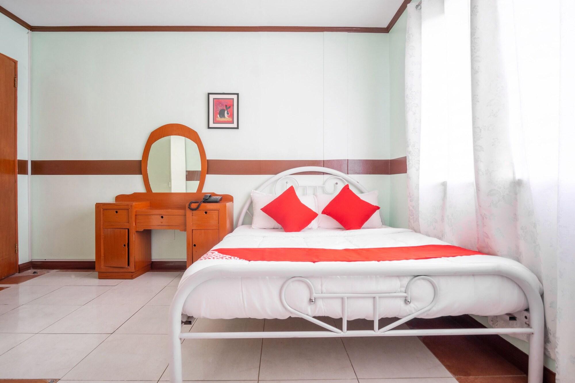OYO 166 Maanyag Pension House Cebu Bagian luar foto