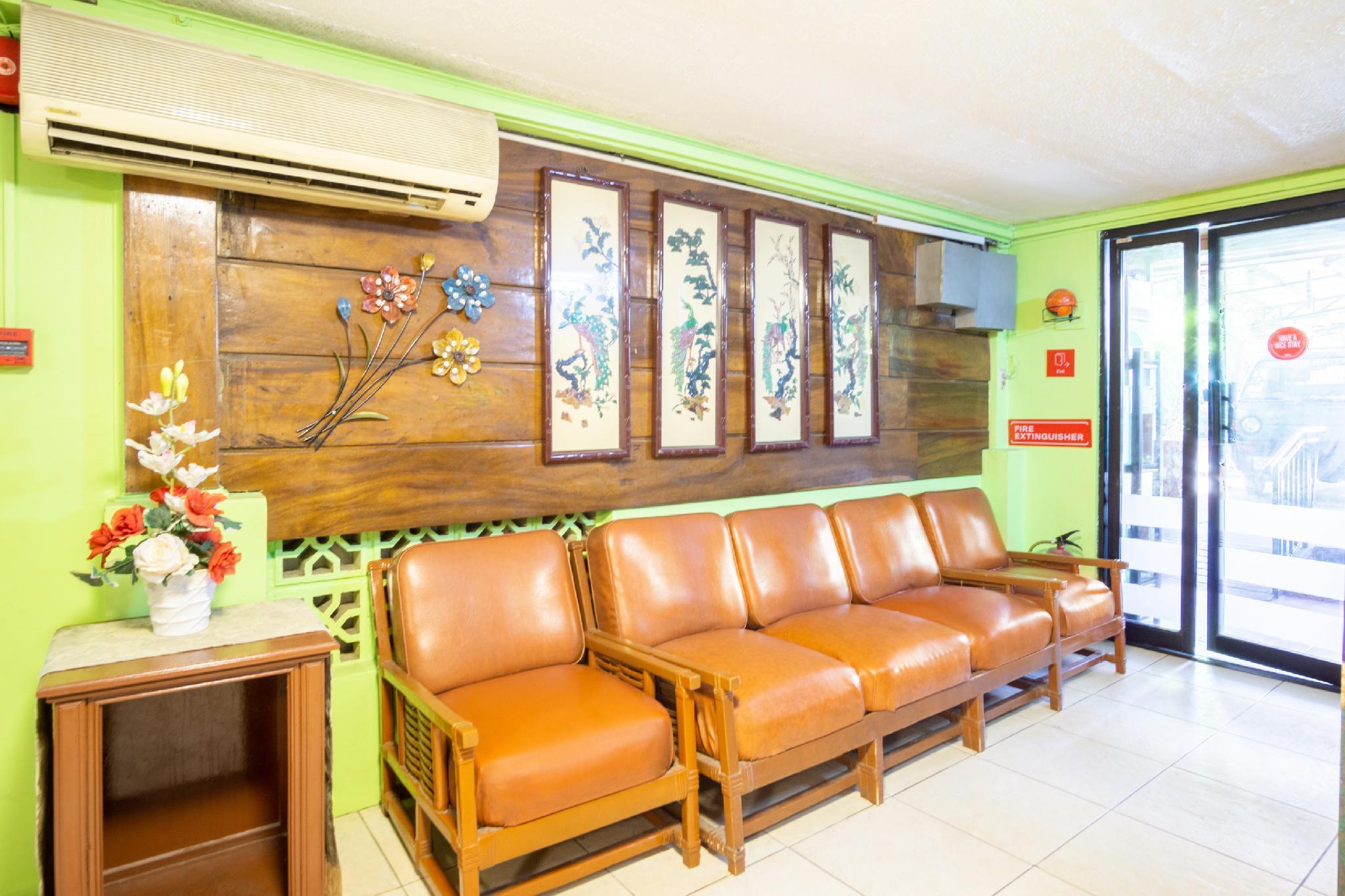 OYO 166 Maanyag Pension House Cebu Bagian luar foto