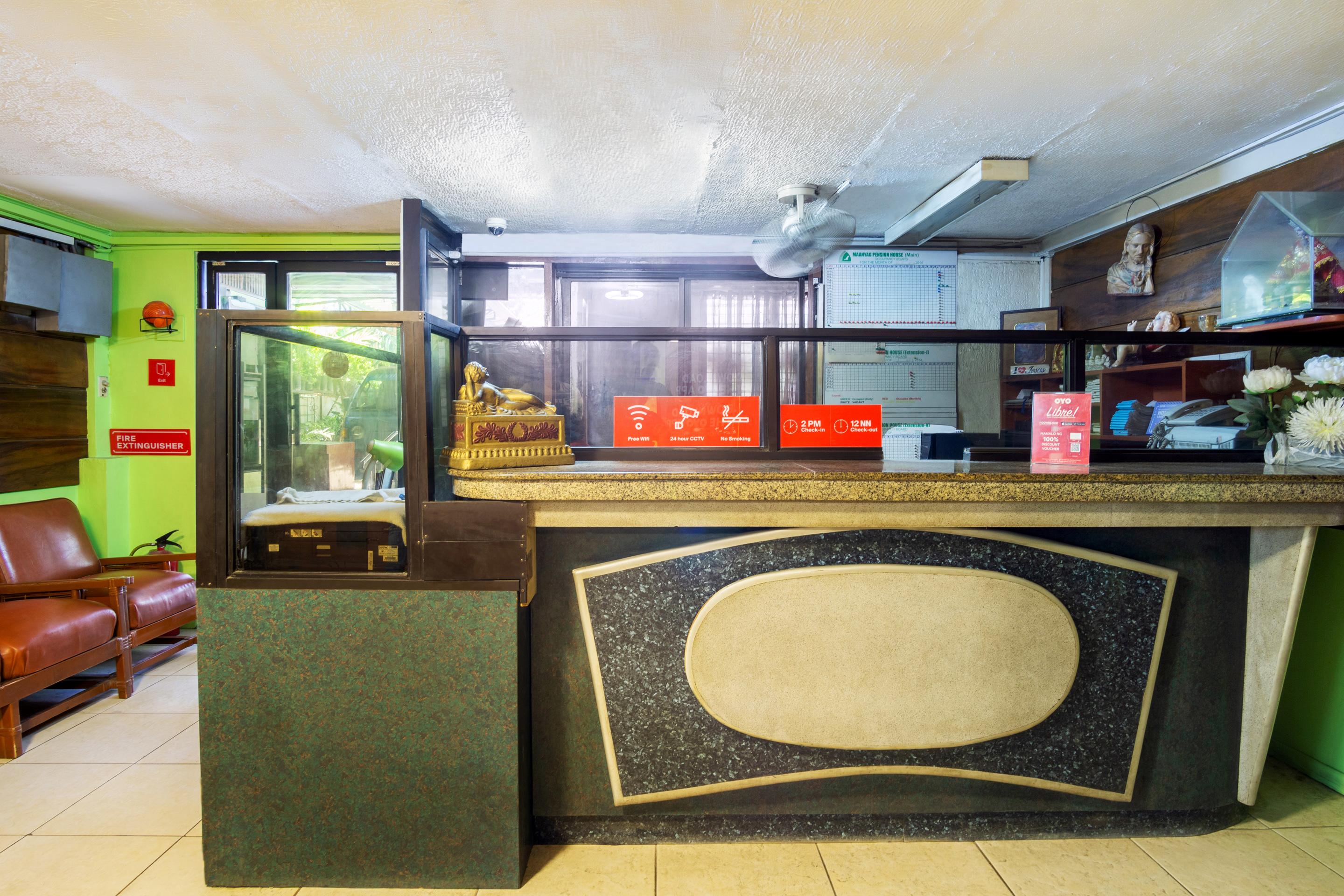 OYO 166 Maanyag Pension House Cebu Bagian luar foto