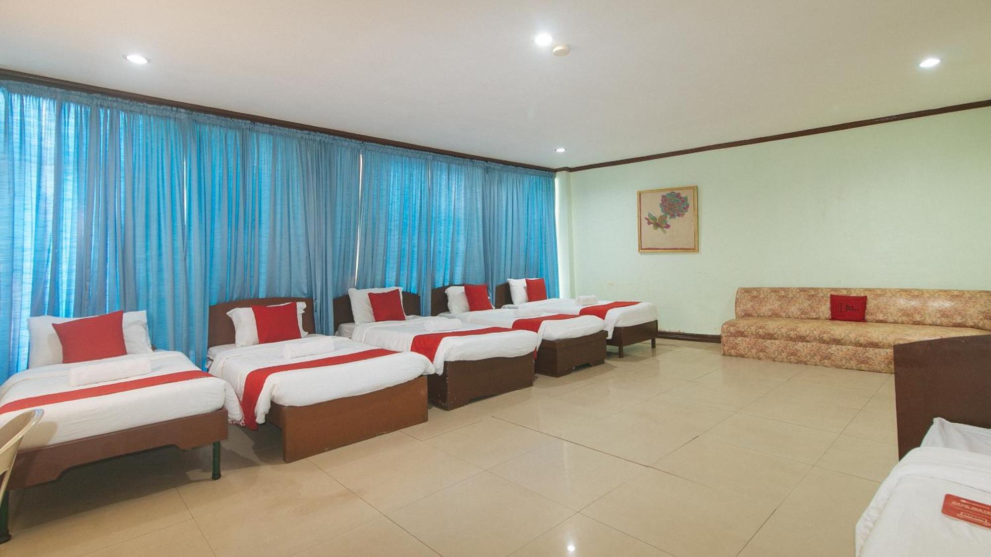 OYO 166 Maanyag Pension House Cebu Bagian luar foto