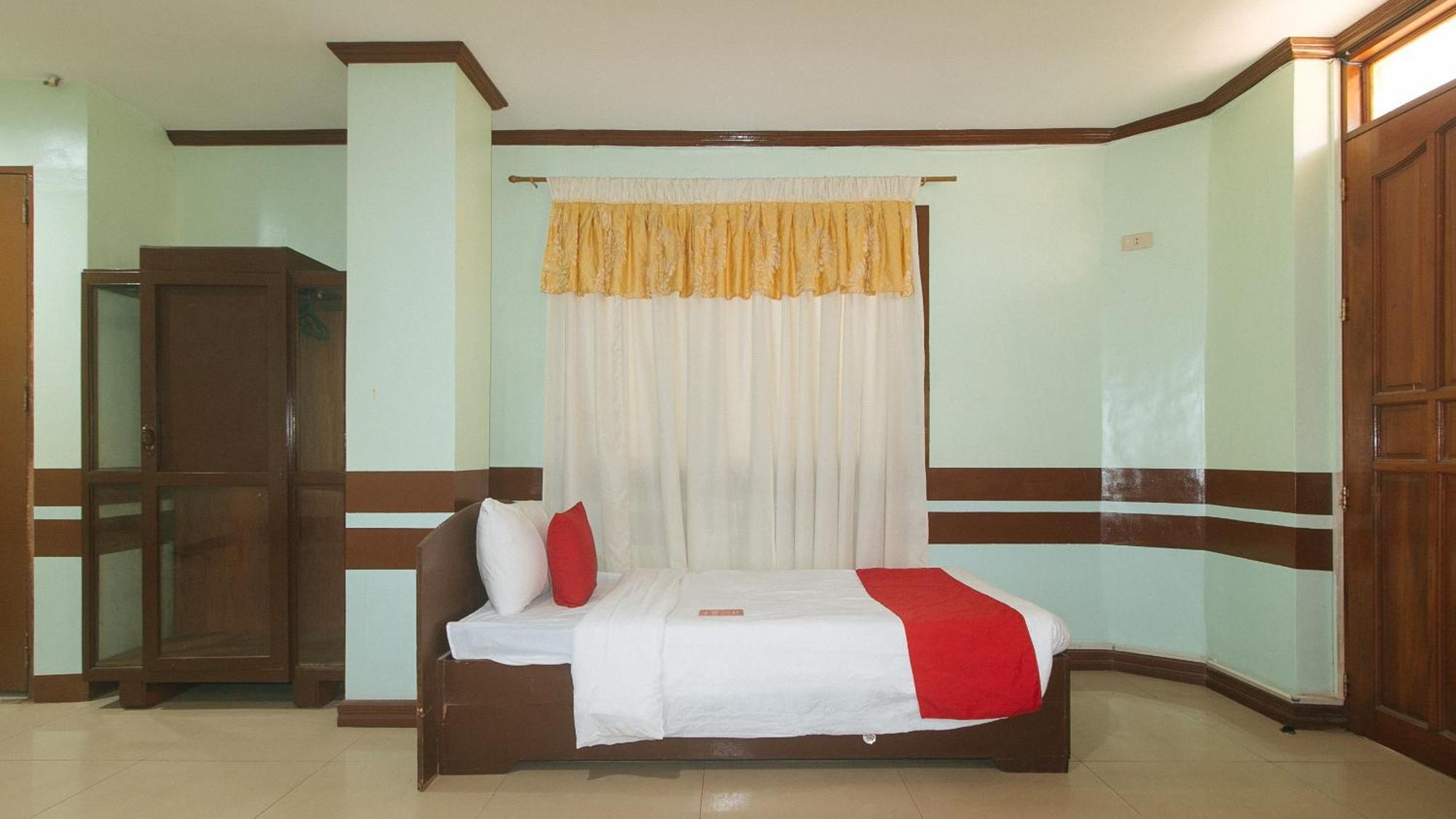 OYO 166 Maanyag Pension House Cebu Bagian luar foto