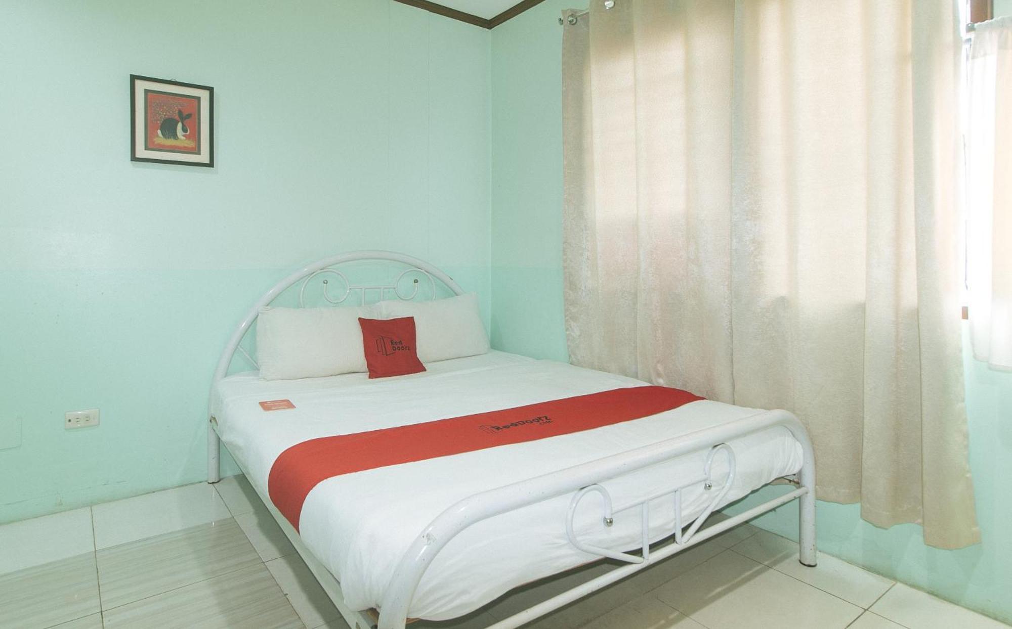 OYO 166 Maanyag Pension House Cebu Bagian luar foto