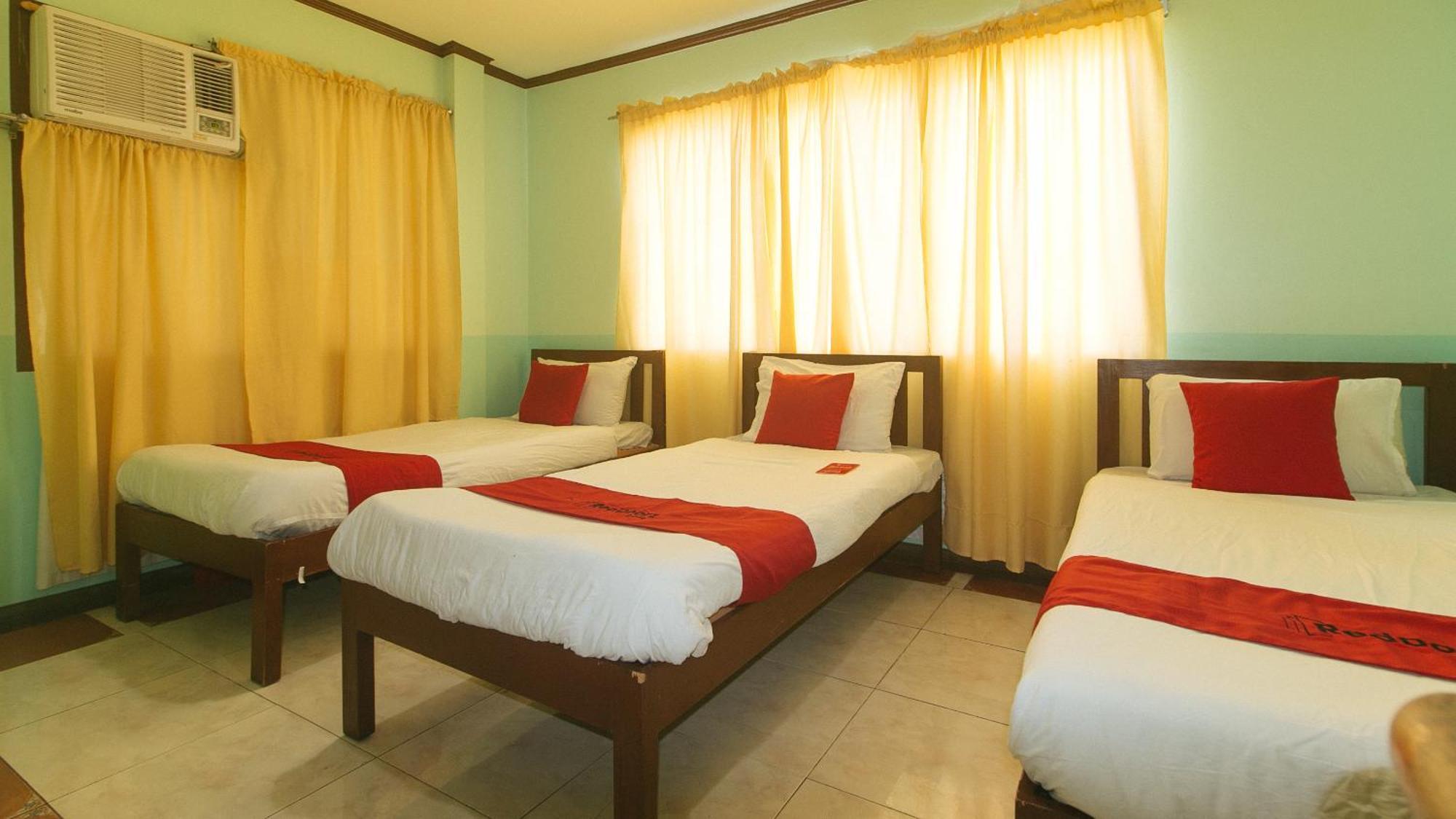 OYO 166 Maanyag Pension House Cebu Bagian luar foto