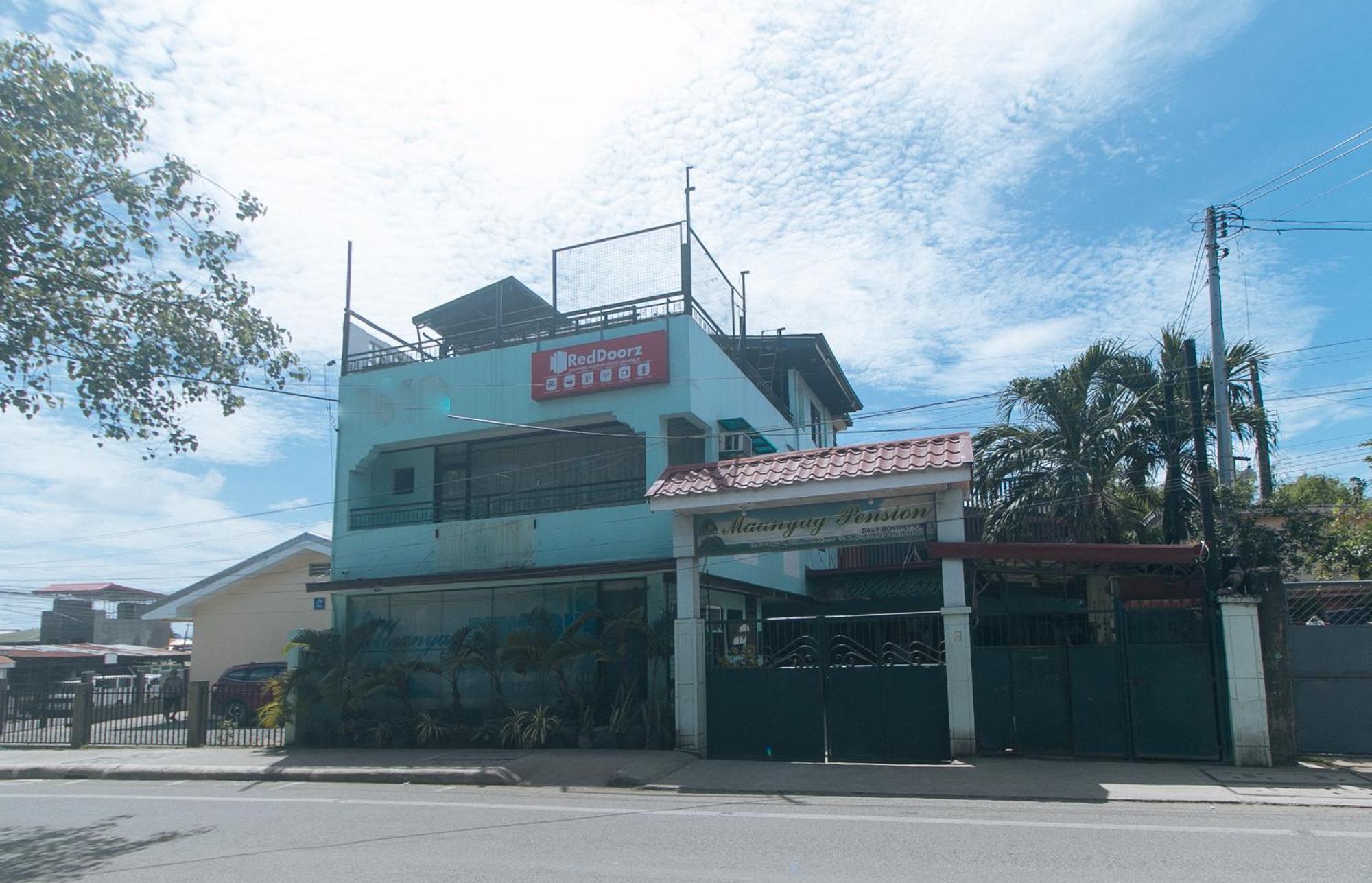 OYO 166 Maanyag Pension House Cebu Bagian luar foto